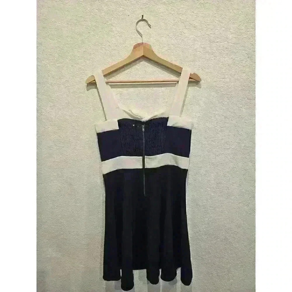 Monteau Sailor dress. Vintage look. Size small - Picture 4 of 5